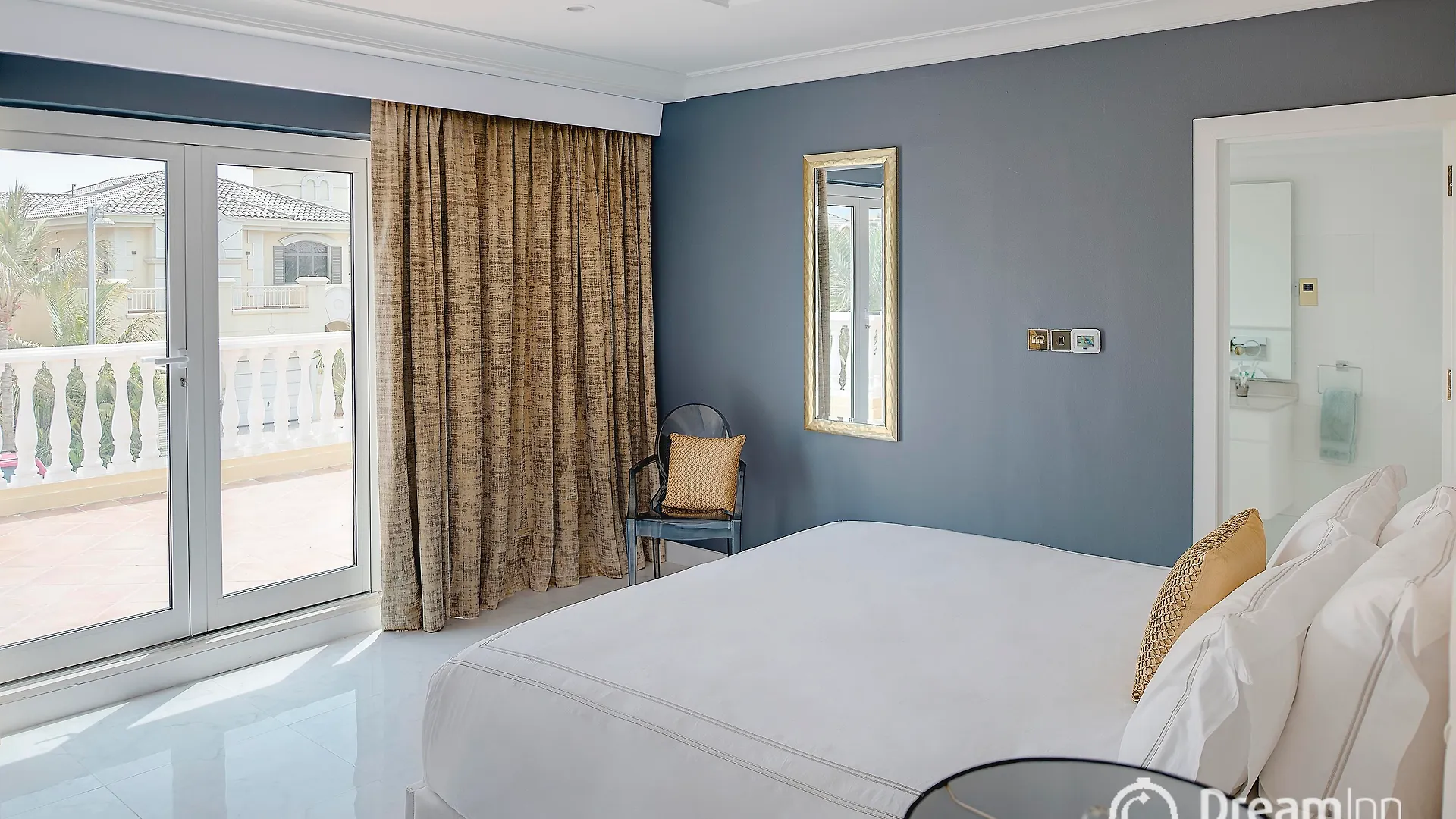 Dream Inn - Arabian Retreat Palm Villa Dubai United Arab Emirates